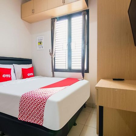 Oyo 3824 Columbus Residence J1 Telukjambe Екстер'єр фото