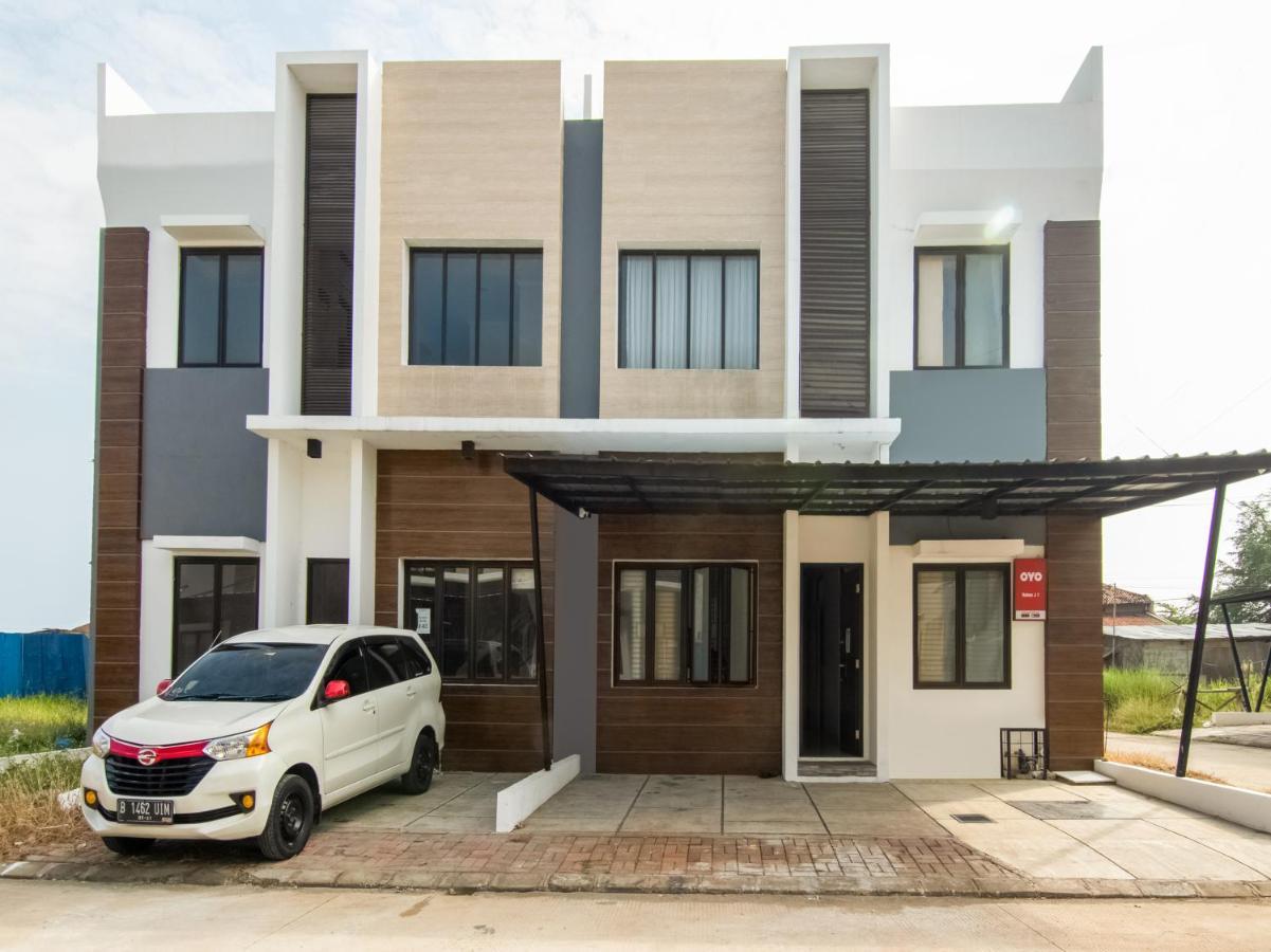 Oyo 3824 Columbus Residence J1 Telukjambe Екстер'єр фото